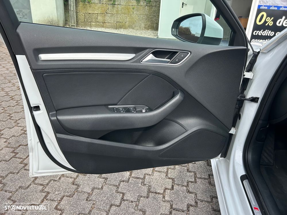 Audi A3 1.6 TDI (clean diesel) S line Sport Pack - 14