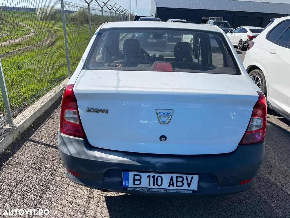 Dacia Logan 1.2 - 6