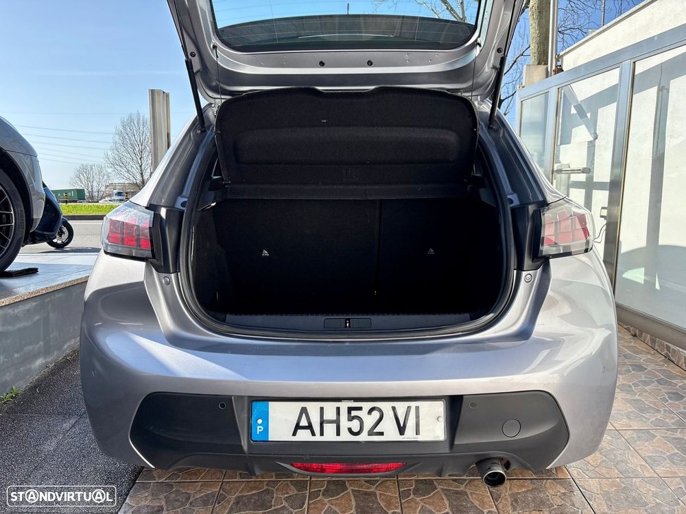 Peugeot 208 1.2 PureTech SE Style - 4