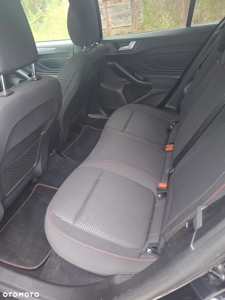 Ford Focus 2.0 EcoBlue ST-Line - 19