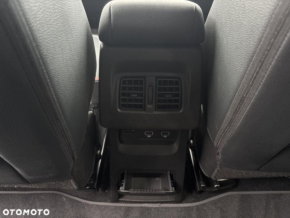 Mercedes-Benz Klasa T - 24