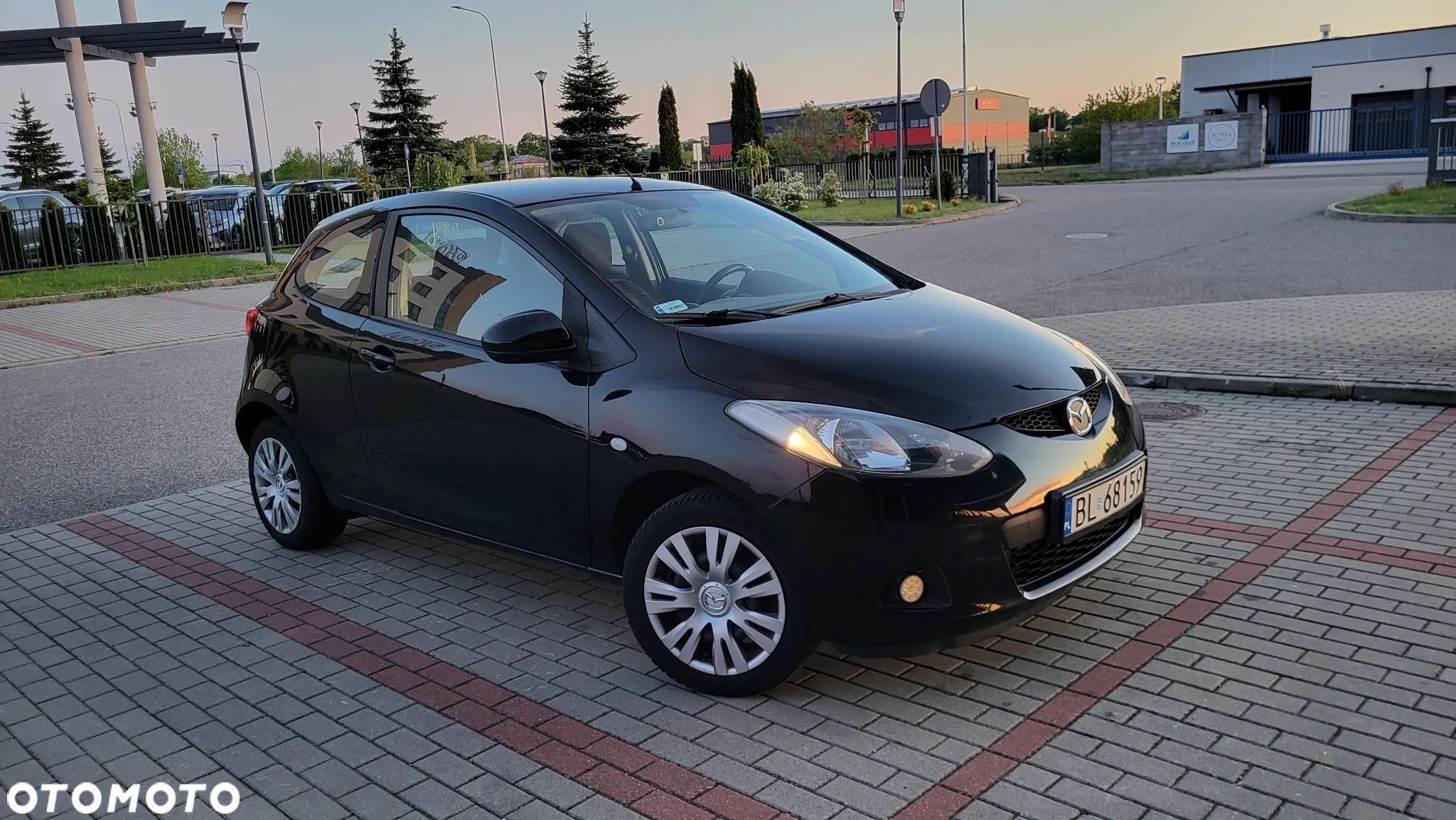 Mazda 2 - 1