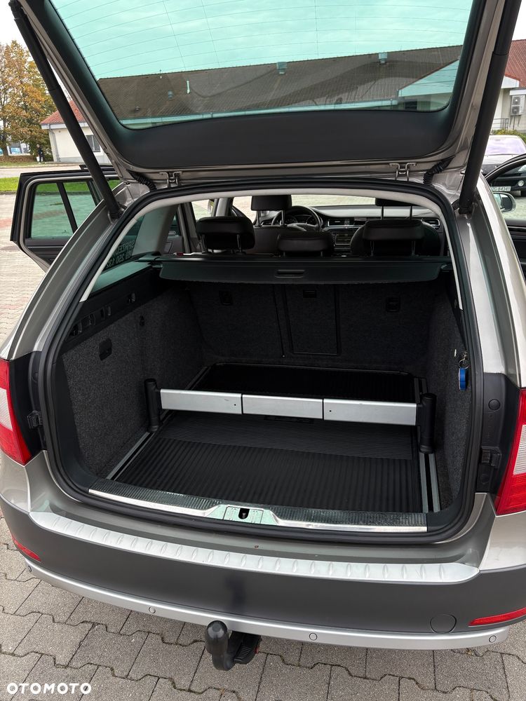 Skoda Superb 2.0 TDI L&K - 14