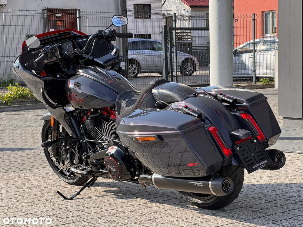 Harley-Davidson Touring Road Glide - 20