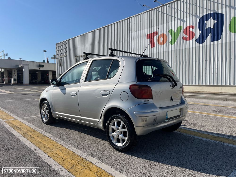 Toyota Yaris 1.0 SE - 2