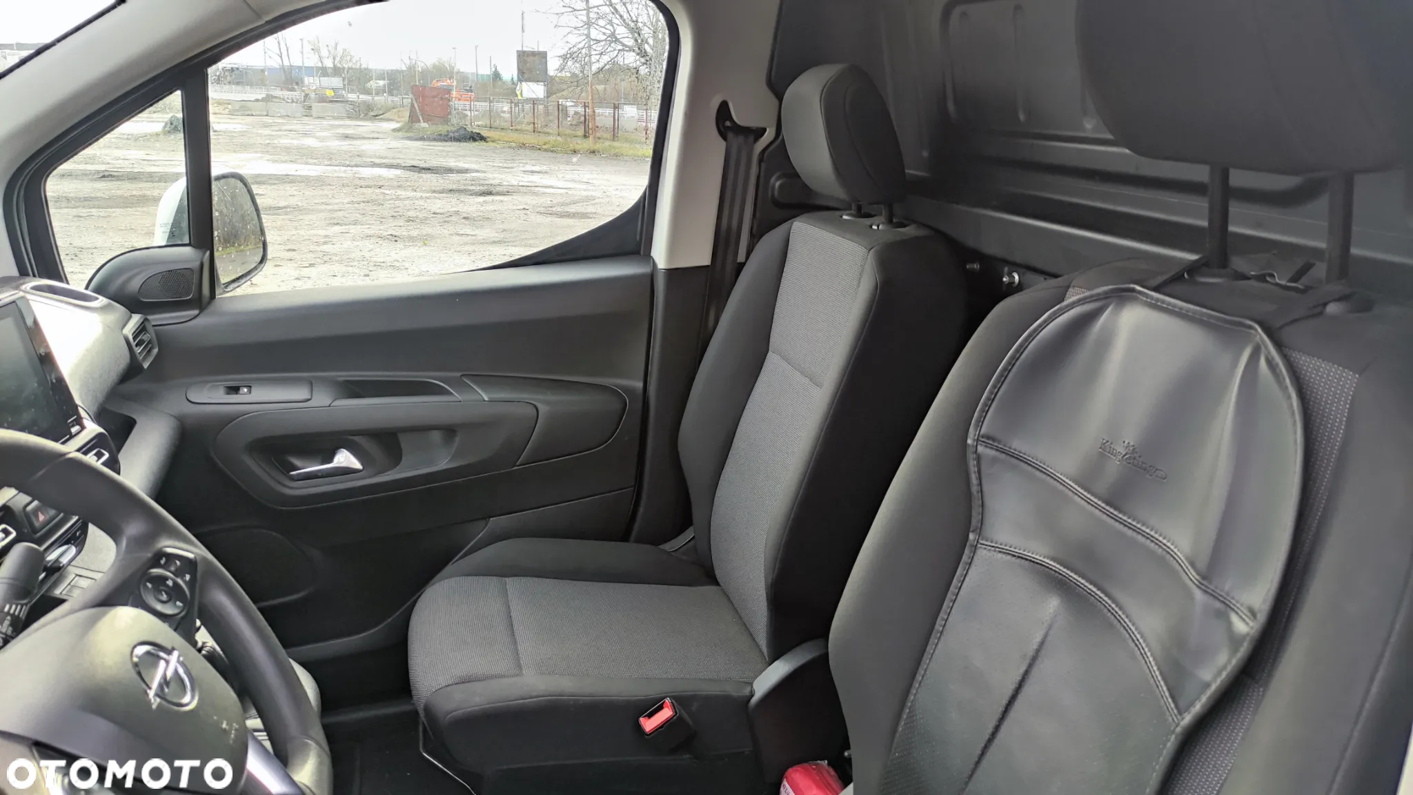 Opel Combo Life - 13