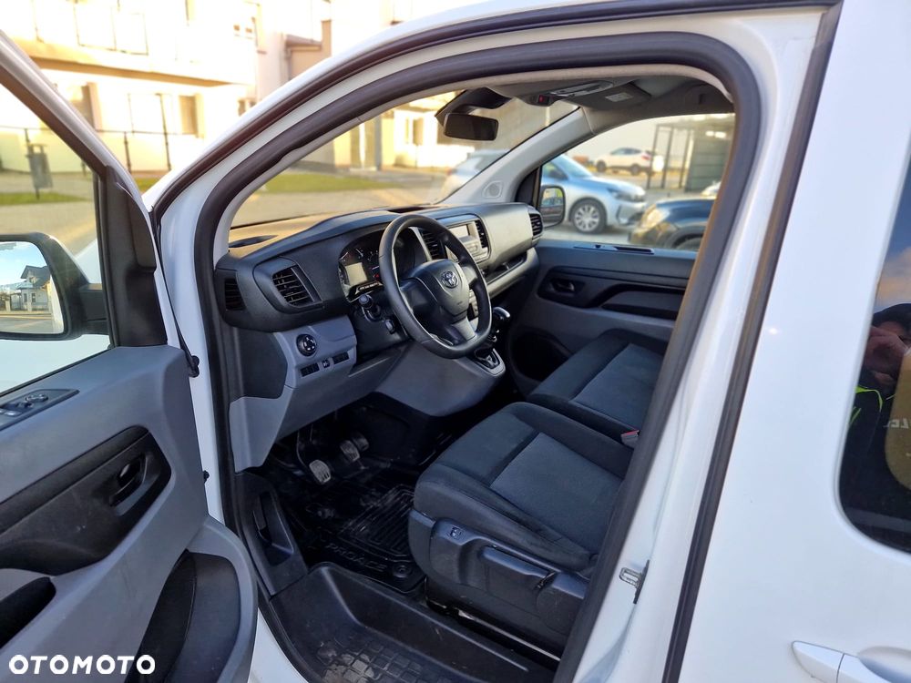 Toyota Proacy - 12