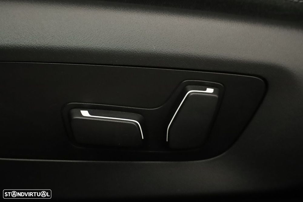 BMW 520 d Pack Desportivo M - 22