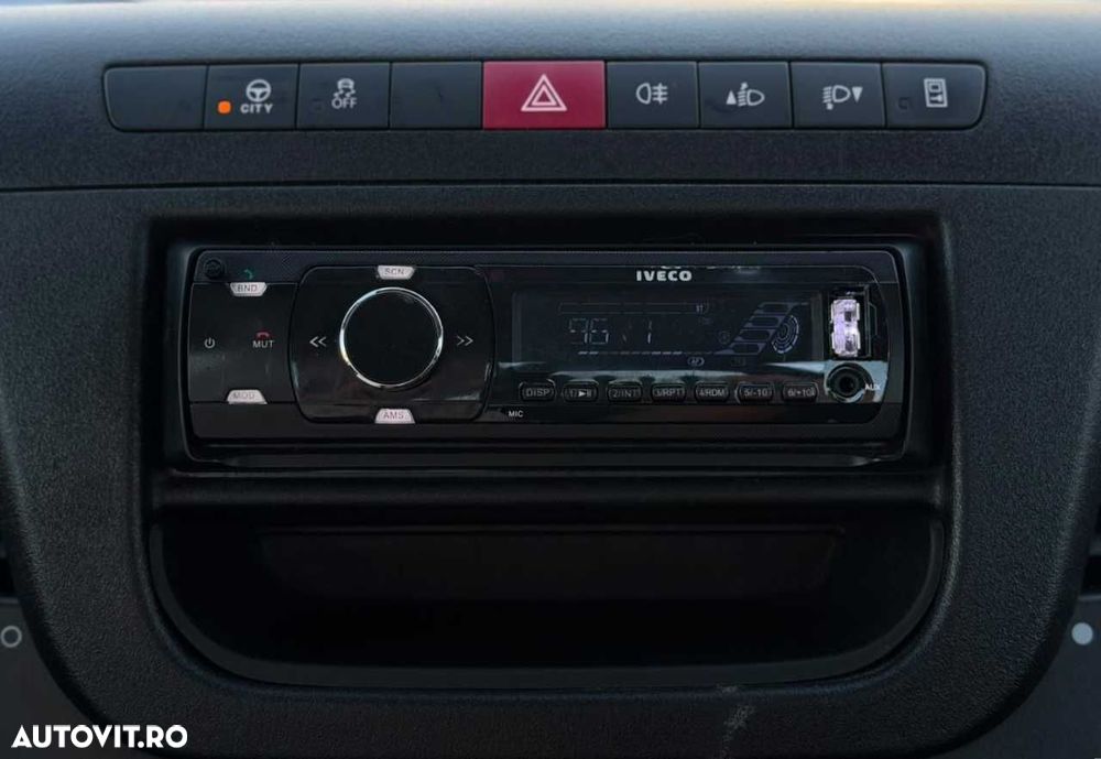Iveco DAILY PLATFORMA CU OBLOANE - 22