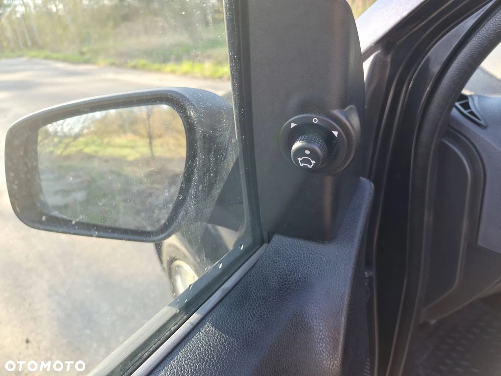 Ford Fiesta 1.4 Trend - 18