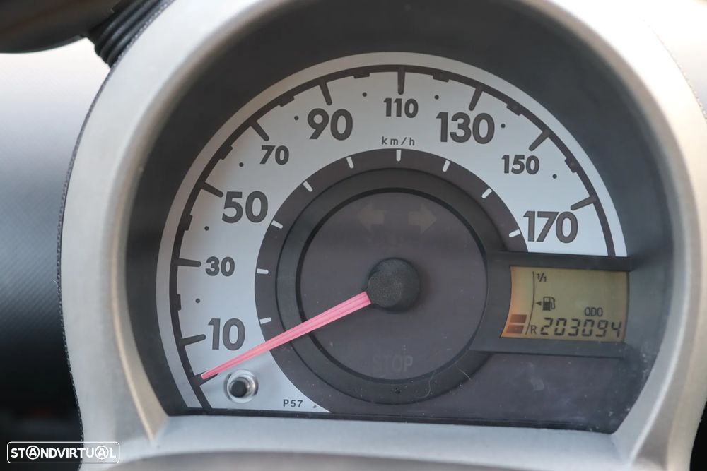 Toyota Aygo 1.0 + AC - 8