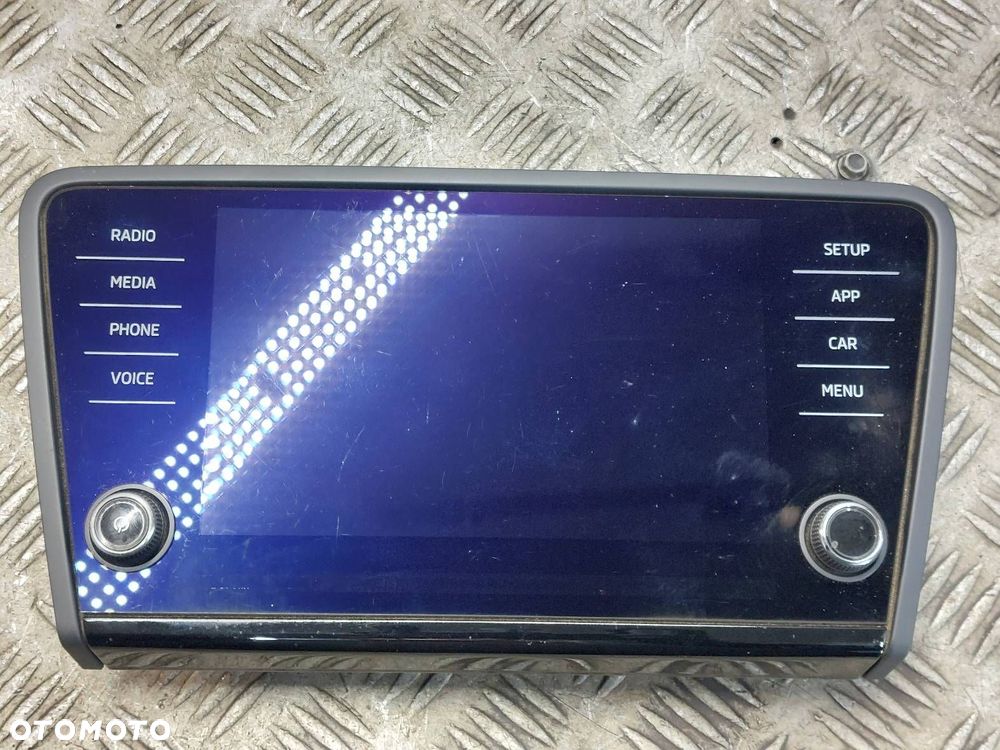 RADIO ODTWARZACZ  SKODA OCTAVIA III LIFT 5E0919605N - 1