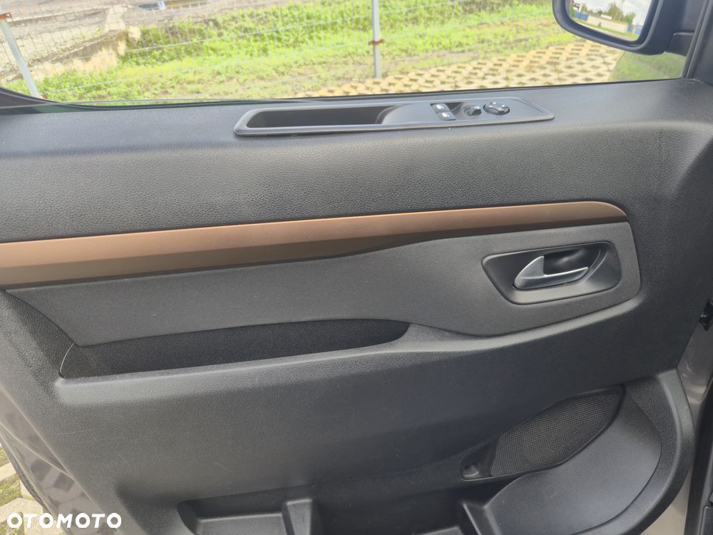 Toyota Proace Verso 2,0-l-D-4D L1 (8-Si.) Autm Family Comfort - 22