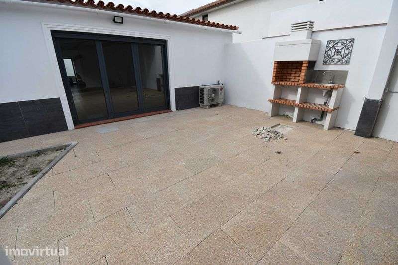 MORADIA a escassos minutos de São Martinho do Porto - Grande imagem: 4/12