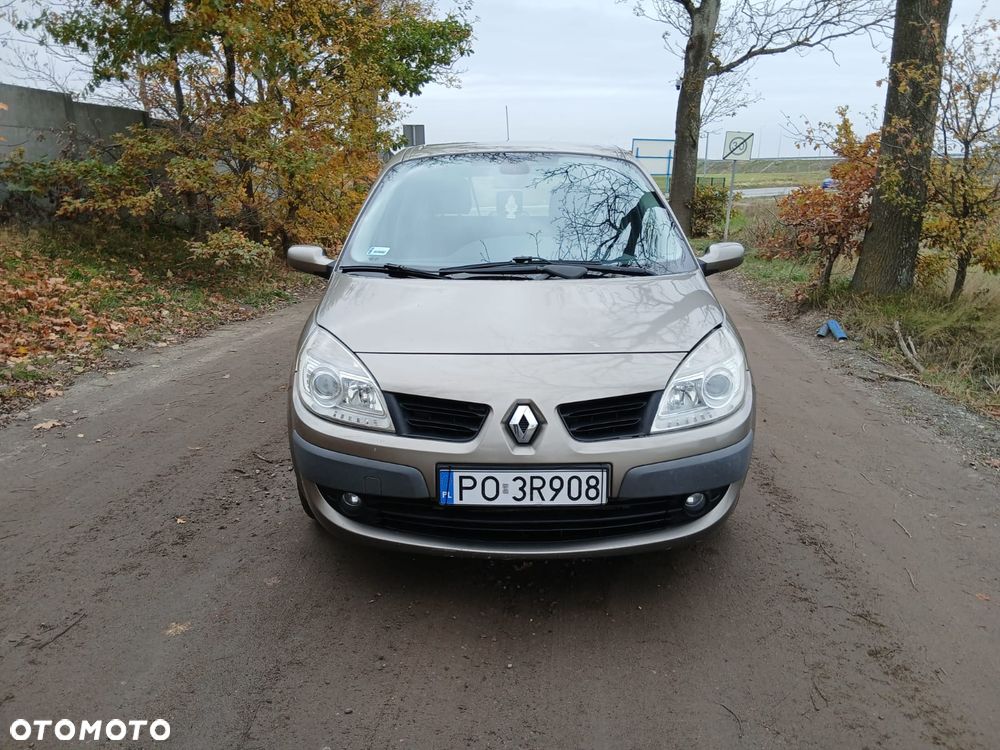 Renault Scenic - 10