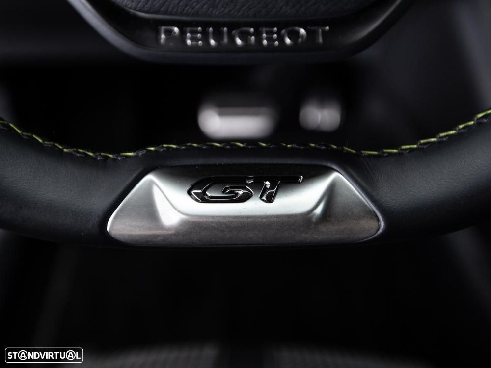 Peugeot e-2008 50 kWh GT - 19