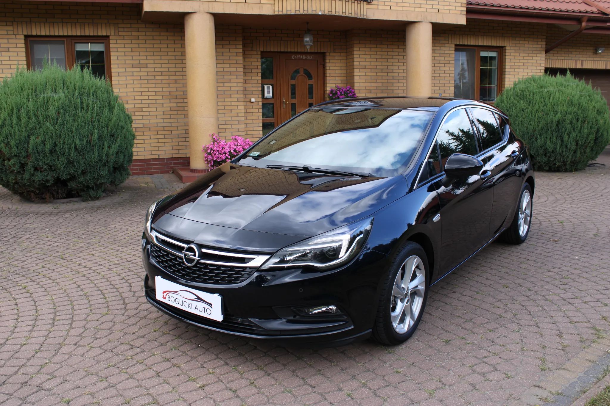 Opel Astra V 1.4 T Elite - 1