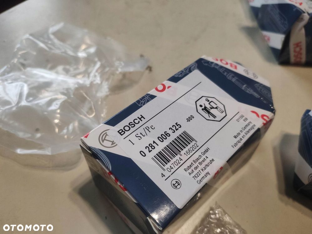 CZUJNIK CIŚNIENIA PALIWA FORD IVECO 0281006325 - 5