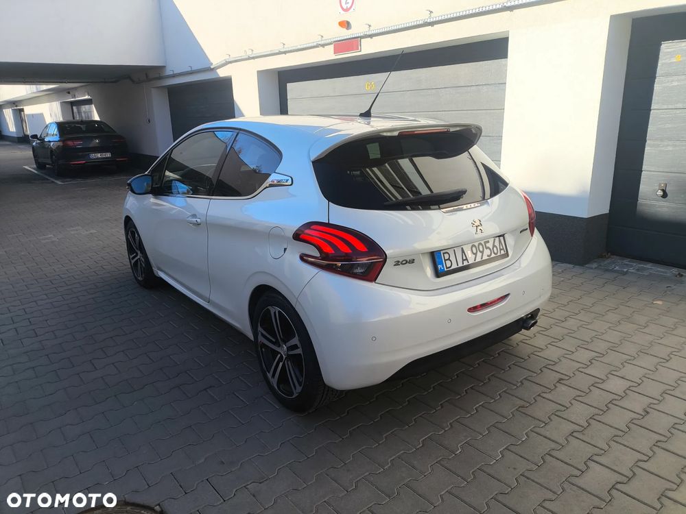 Peugeot 208 1.2 PureTech Allure S&S - 3