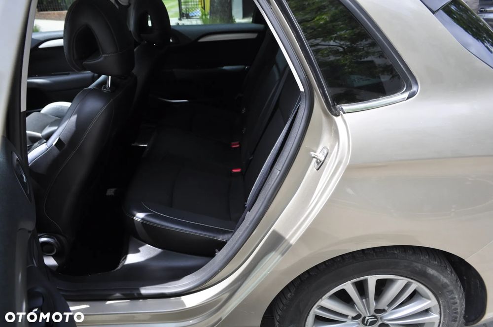 Citroën C4 1.6 VTi Equilibre - 12