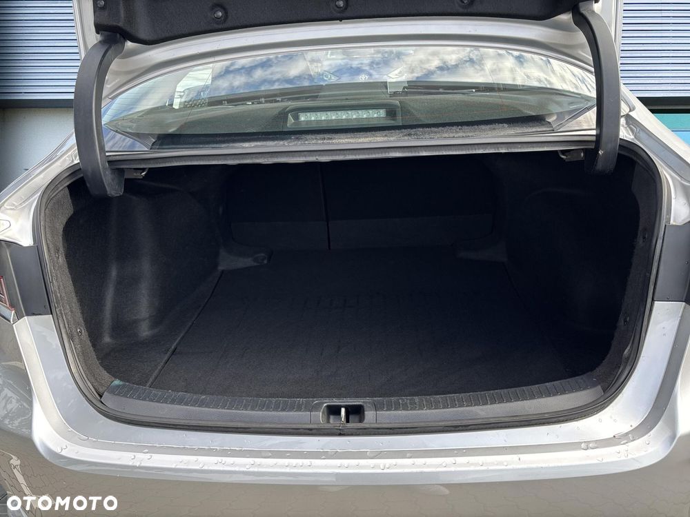 Toyota Corolla - 19