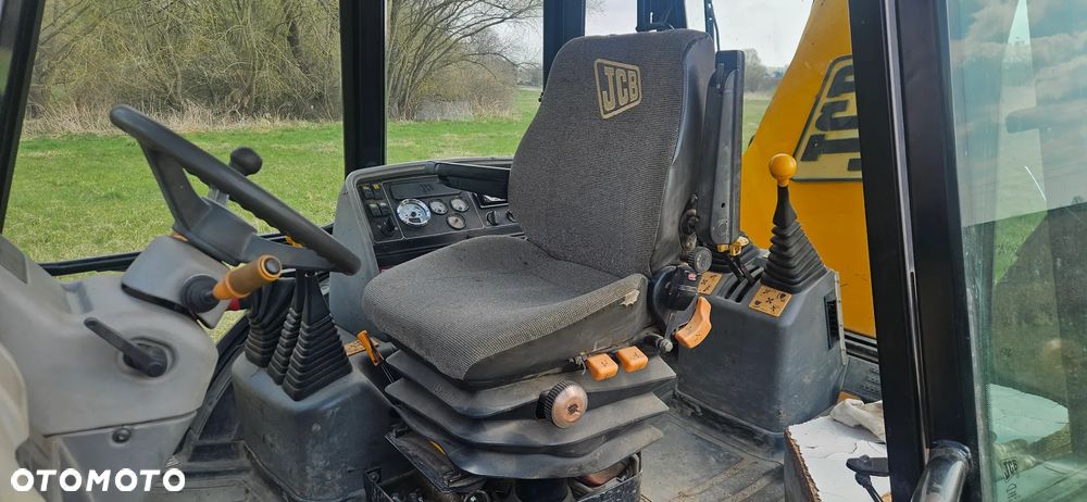 JCB 3CX - 7
