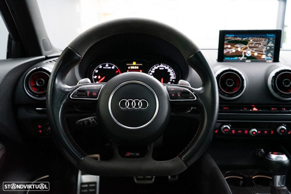 Audi RS3 Sportback 2.5 TFSI quattro S tronic - 39