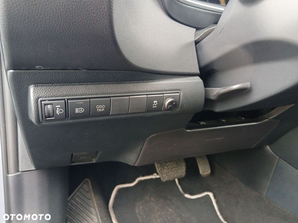 Toyota Corolla 1.8 Hybrid Comfort - 39