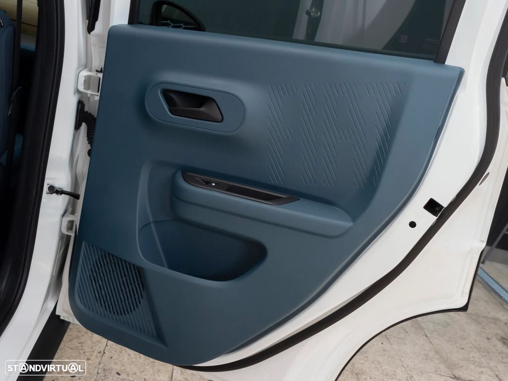 Fiat Grande Panda 1.2 Hybrid La Prima eDCT - 10
