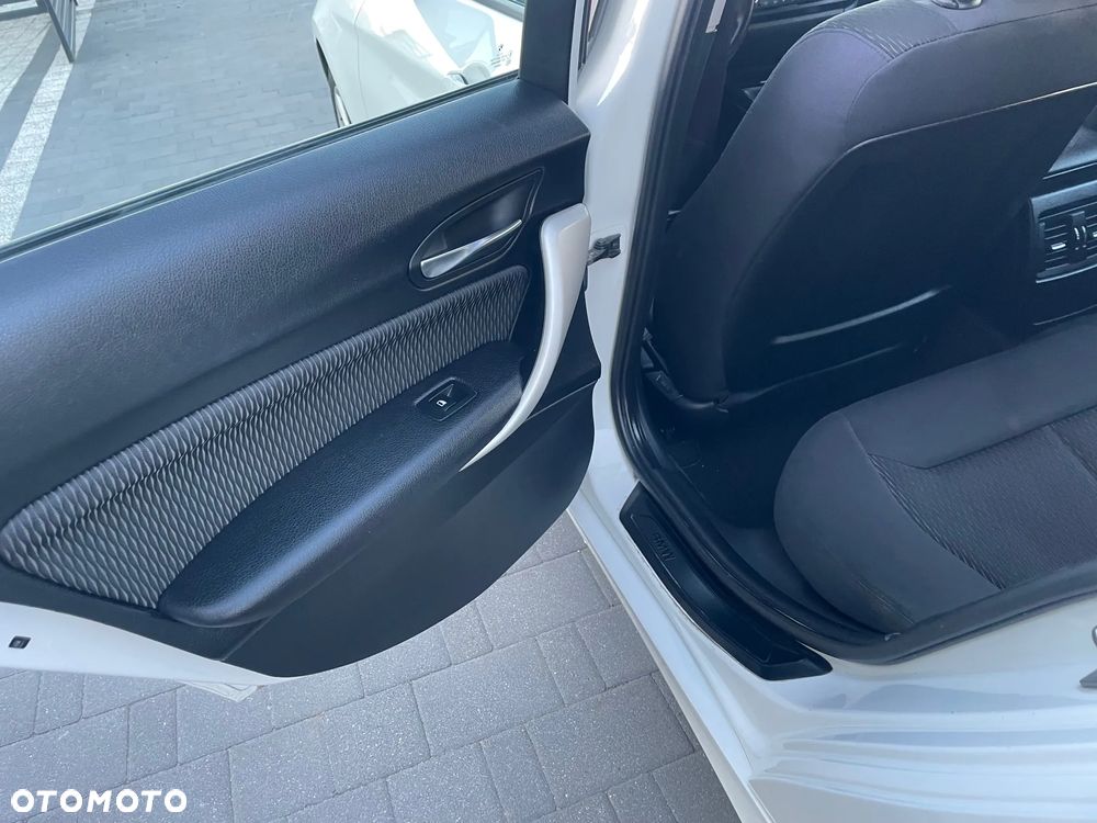 BMW Seria 1 118d Urban Line - 4