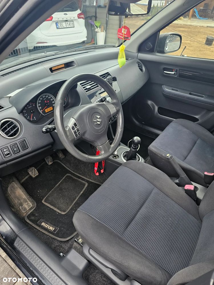 Suzuki Swift 1.3 GLX / Comfort - 4