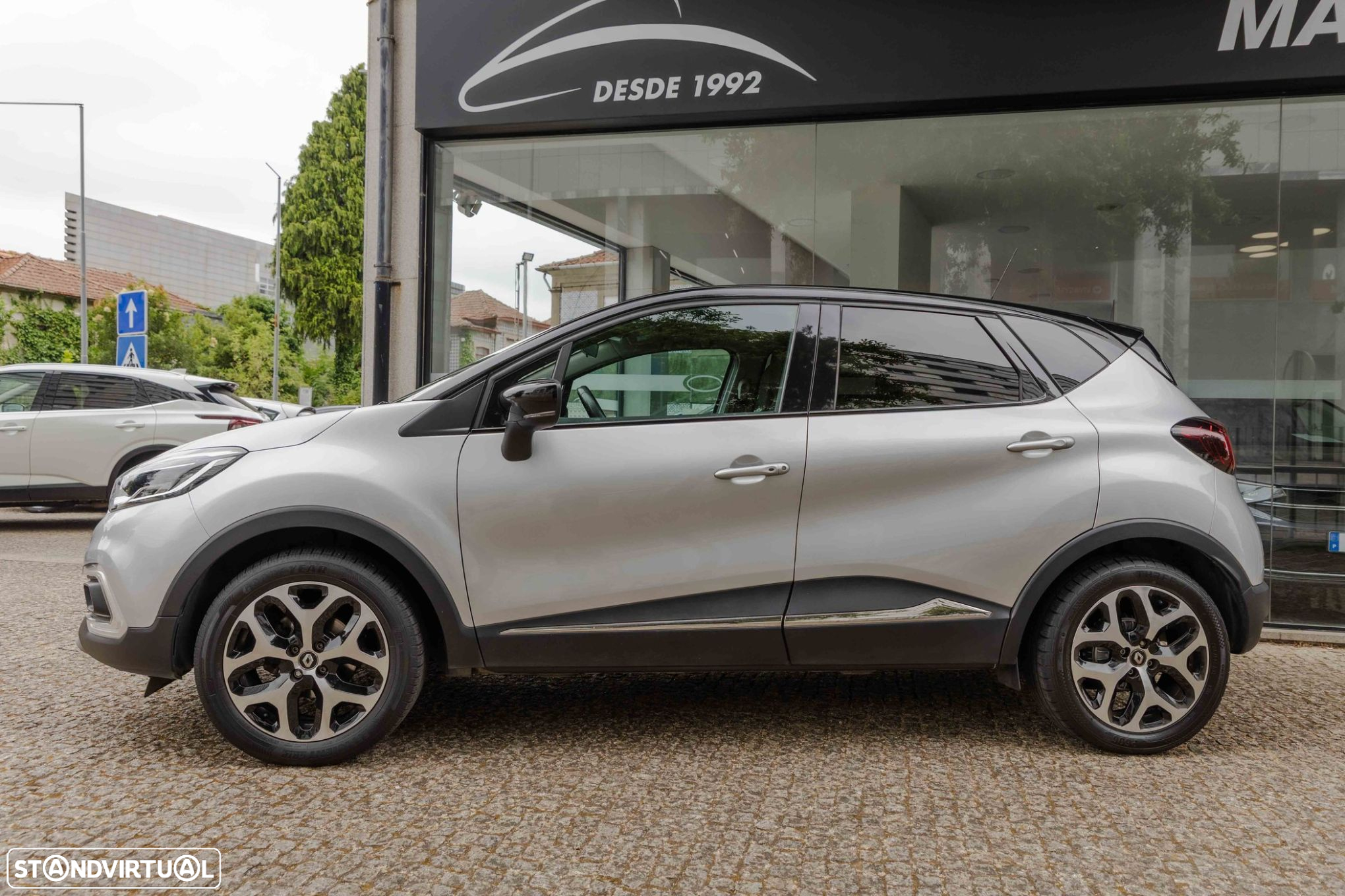 Renault Captur 0.9 TCE Exclusive - 2