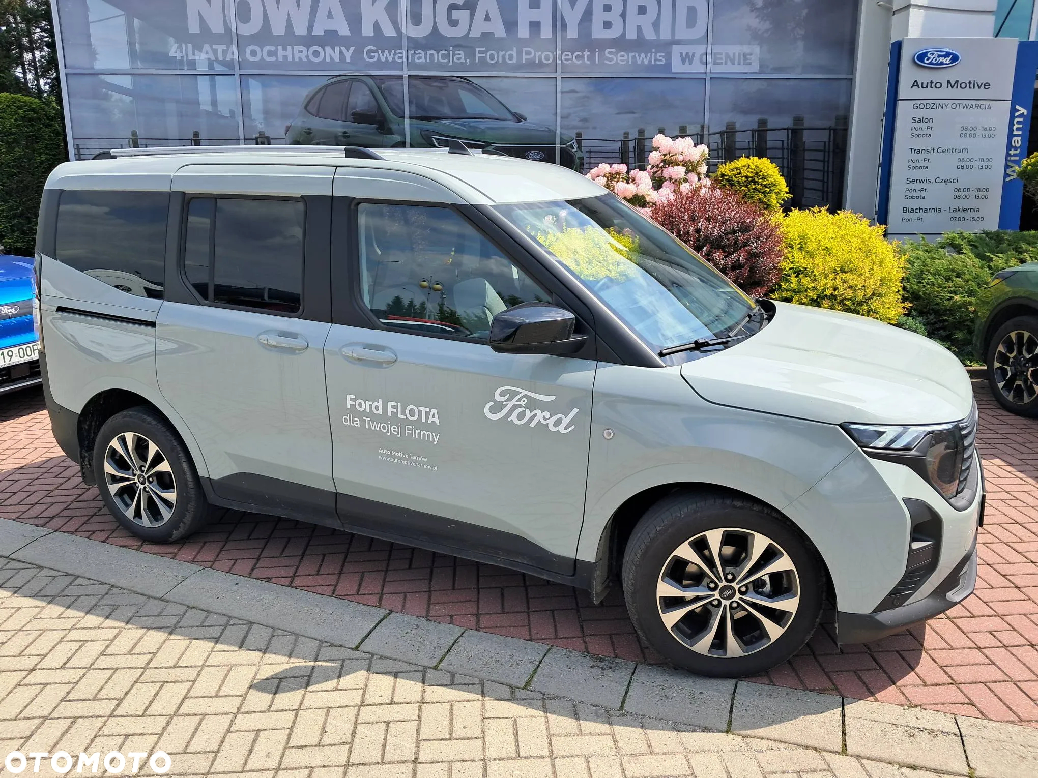Ford Tourneo Courier 1.0 EcoBoost Titanium - 2
