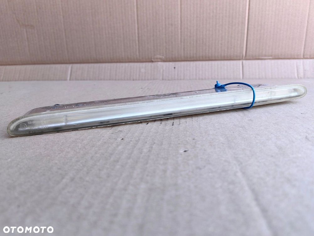 Trzecie światło stop w klapę BMW 3 e46 cabrio BIAŁE 6917614 LED - 1