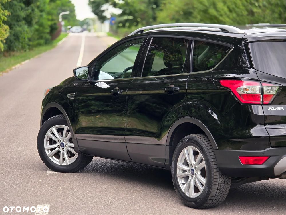 Ford Kuga 1.5 EcoBoost 2x4 Titanium - 40