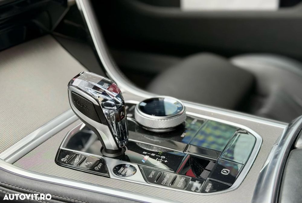 BMW M8 - 9