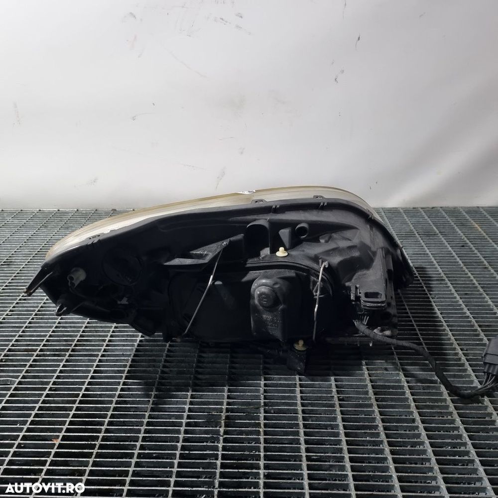 Far Stanga Volvo XC60 2008 - 2013 SUV 4 Usi (1482) Xenon - 4