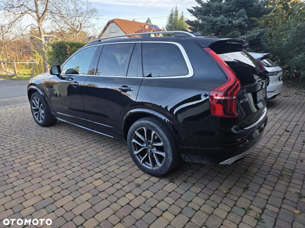 Volvo XC 90 - 1
