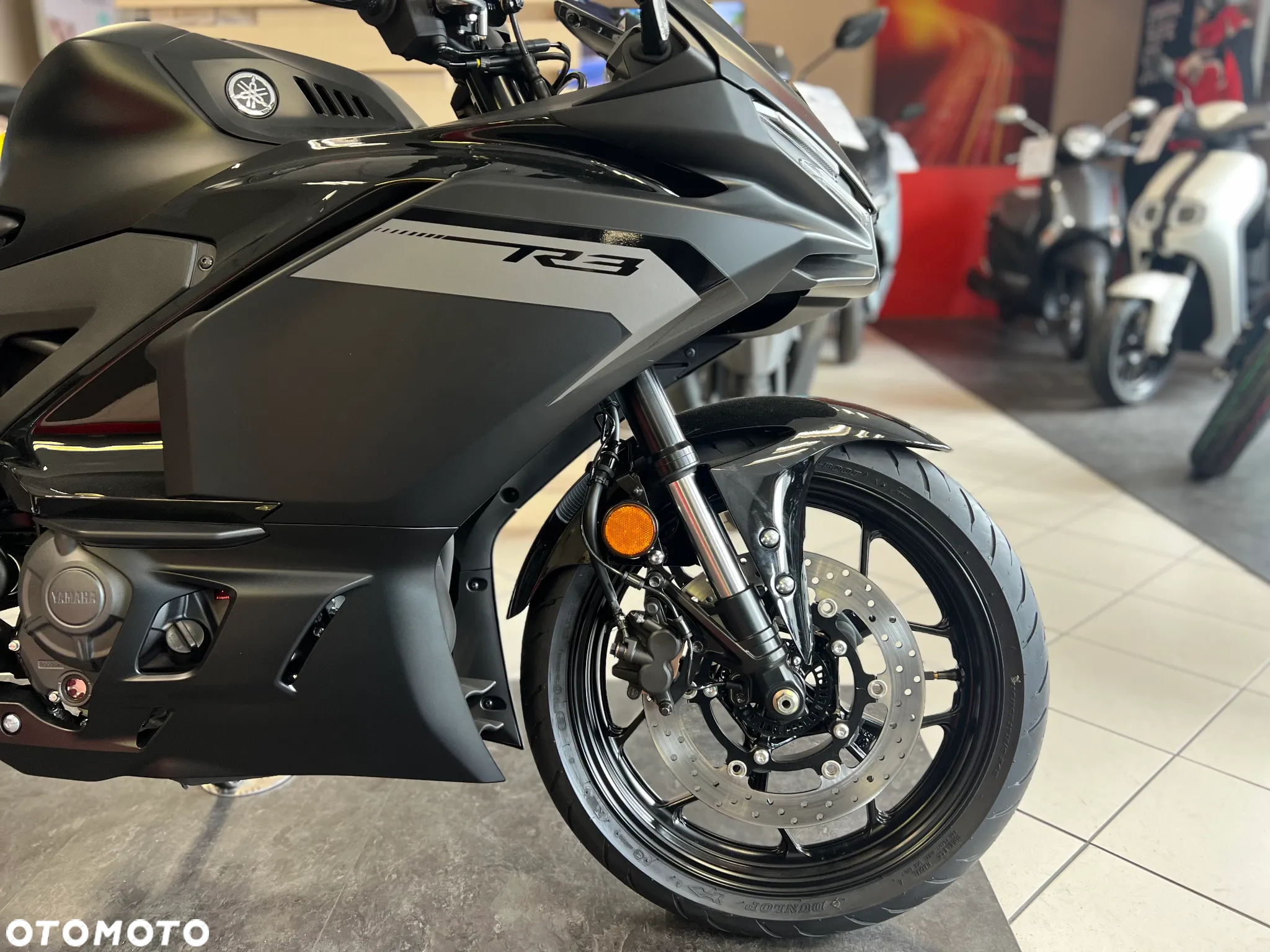 Yamaha R3 - 4