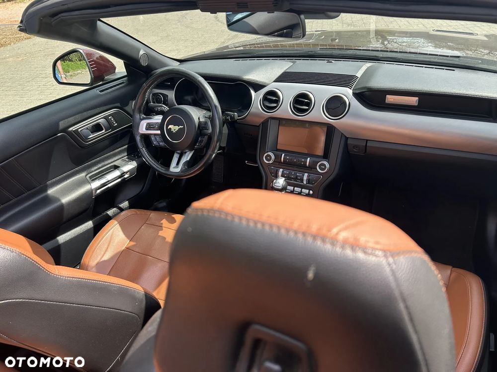 Ford Mustang - 5