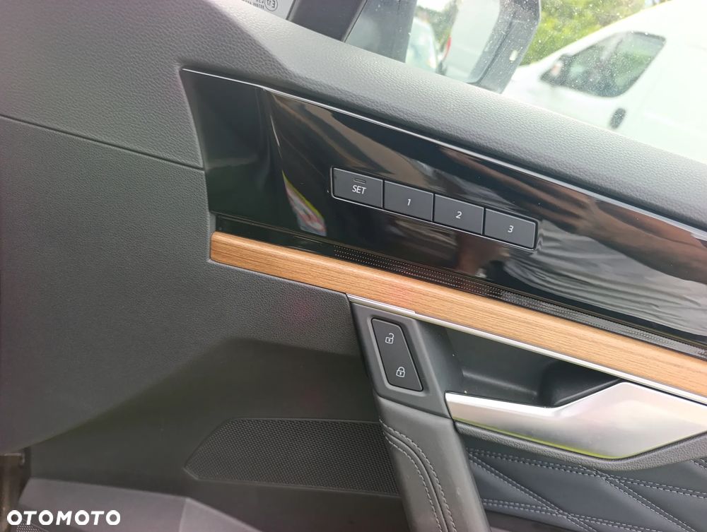 Volkswagen Touareg 3.0 V6 TSI OPF 4Motion - 17