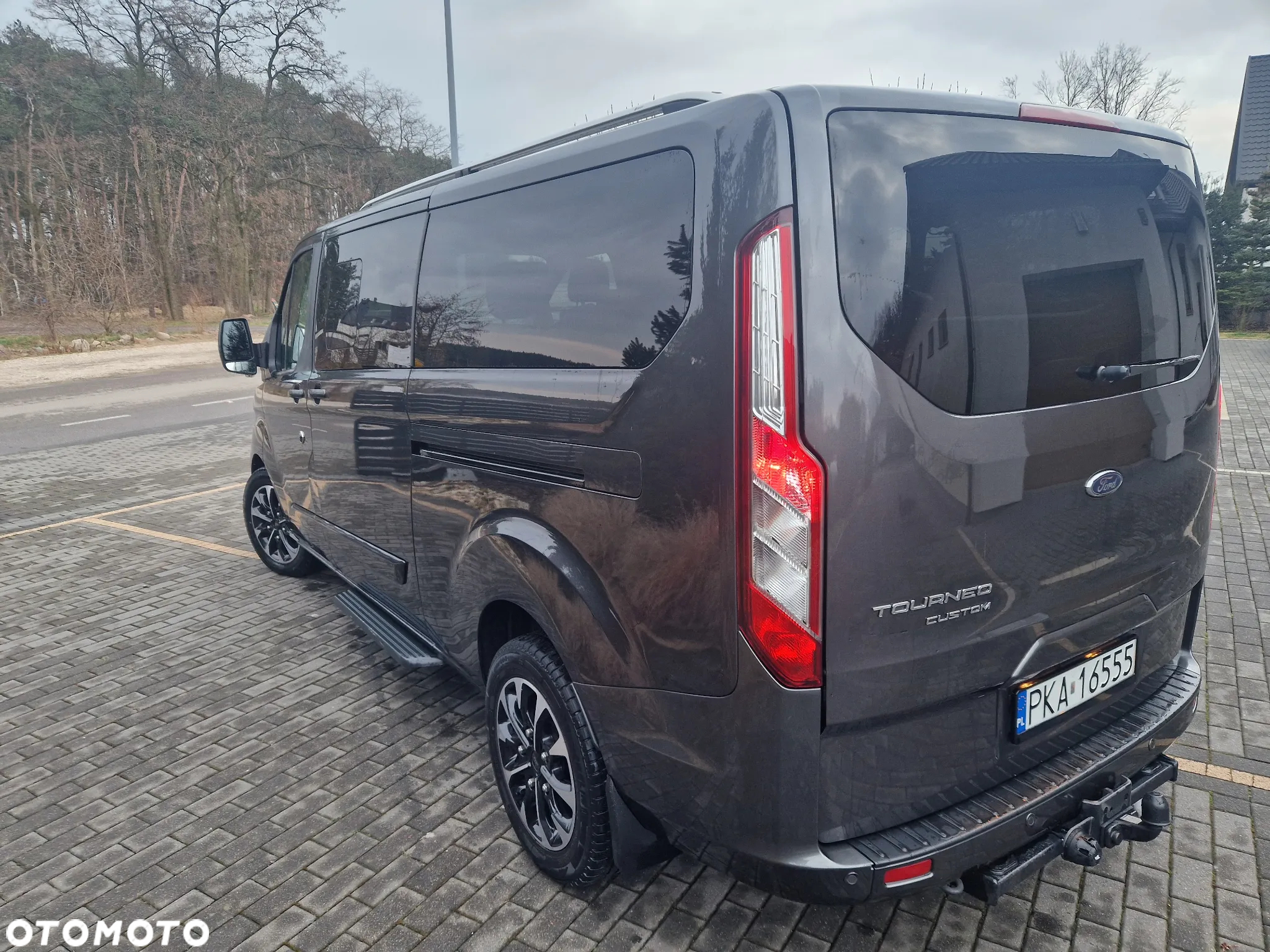 Ford Tourneo Custom - 4
