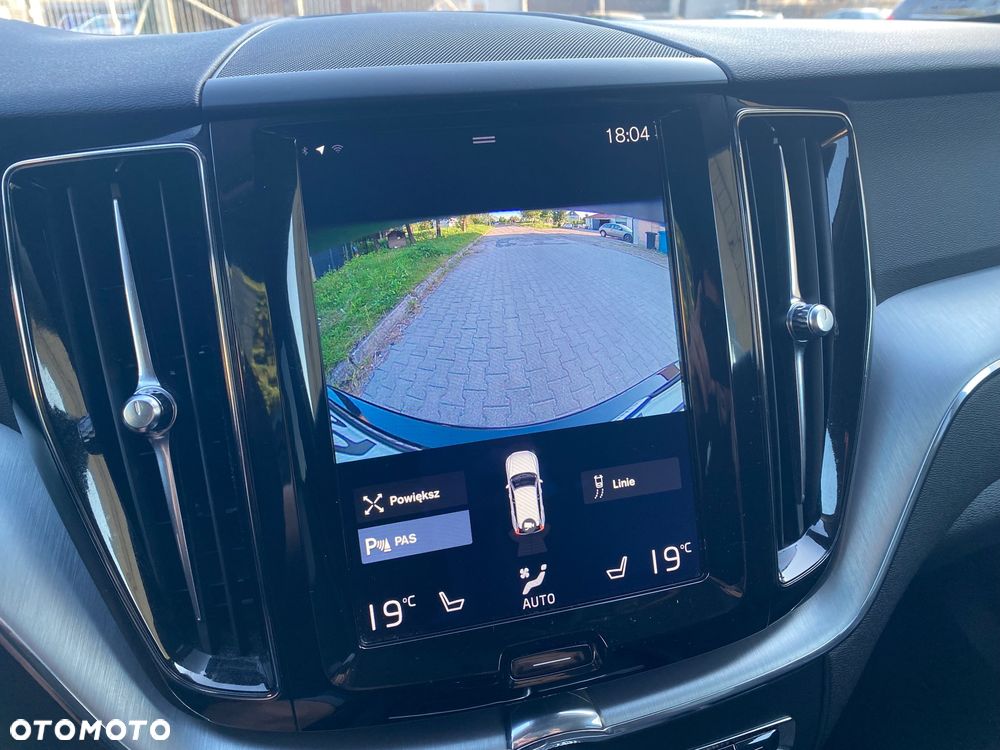 Volvo XC 60 D4 AWD Momentum - 29