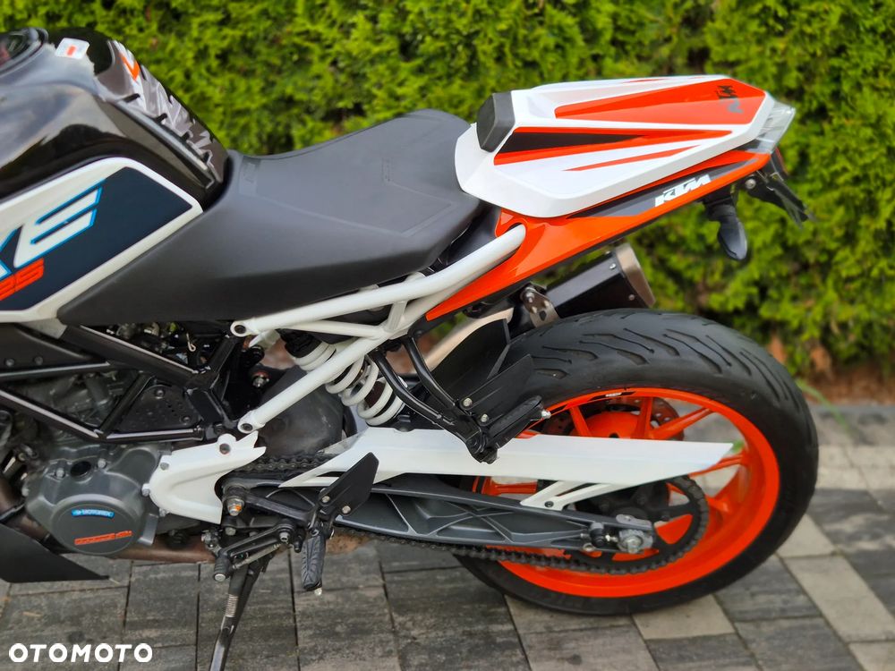 KTM Duke 125 - 17