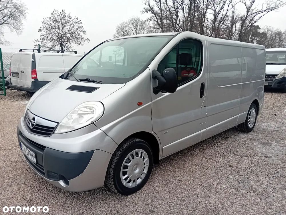 Opel Vivaro - 1