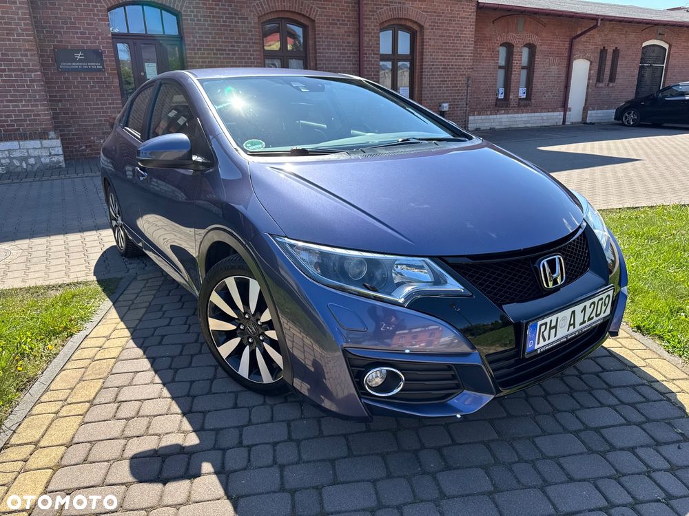 Honda Civic 1.8 i-VTEC Executive Black Edition - 6