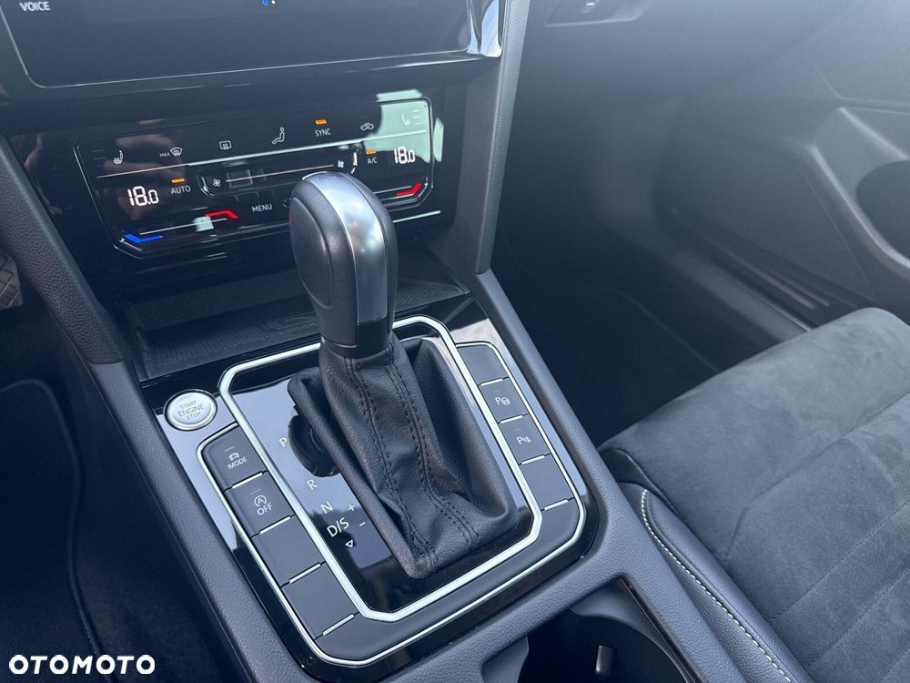 Volkswagen Passat Variant 2.0 TSI 4Mot Elegance DSG - 21