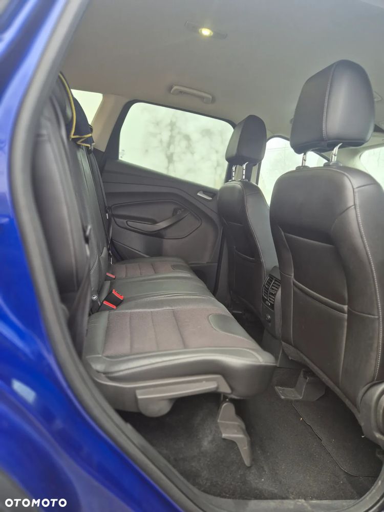 Ford Kuga 1.6 EcoBoost 2x4 Titanium - 14