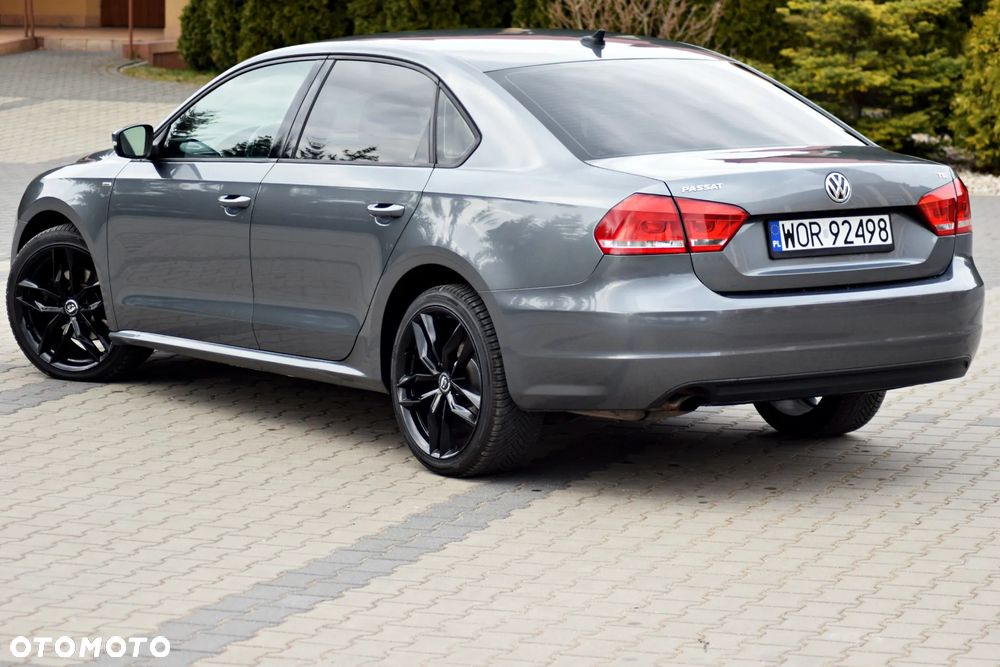 Volkswagen Passat - 10