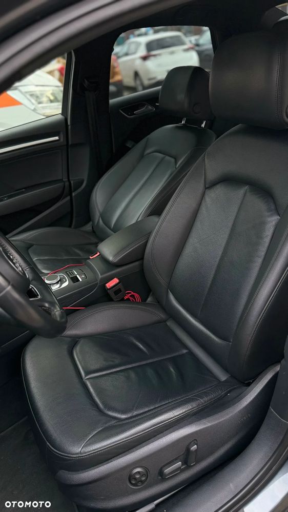 Audi A3 Limousine 40 TFSI Quattro S tronic - 13